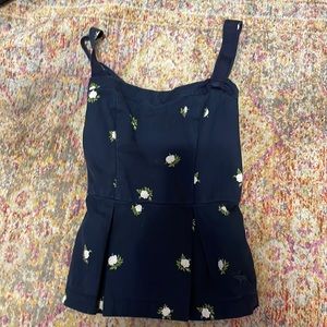Girls Abercrombie top large floral